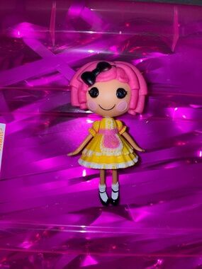 Lalaloopsy minis Crumbs Sugar Cookie doll